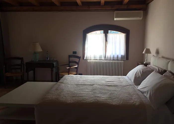 Bed & Breakfast Civico 7 Vignola (Emilia-Romagna)